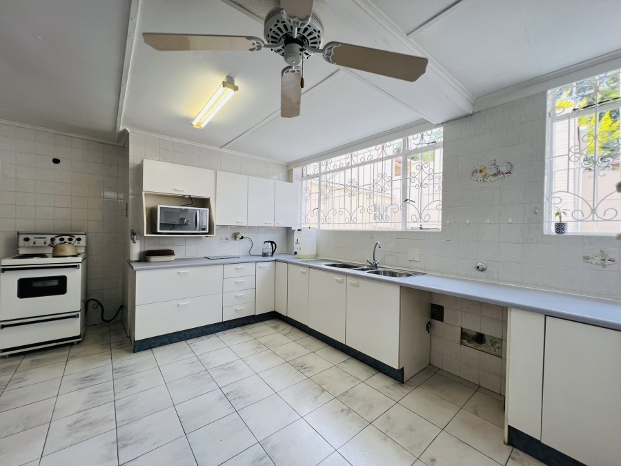 3 Bedroom Property for Sale in Cyrildene Gauteng