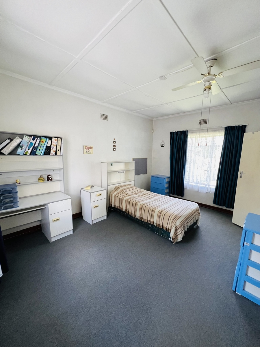 3 Bedroom Property for Sale in Cyrildene Gauteng