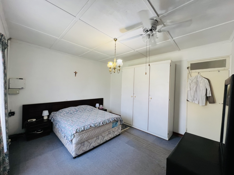 3 Bedroom Property for Sale in Cyrildene Gauteng