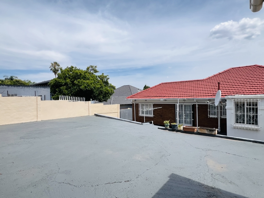 3 Bedroom Property for Sale in Cyrildene Gauteng
