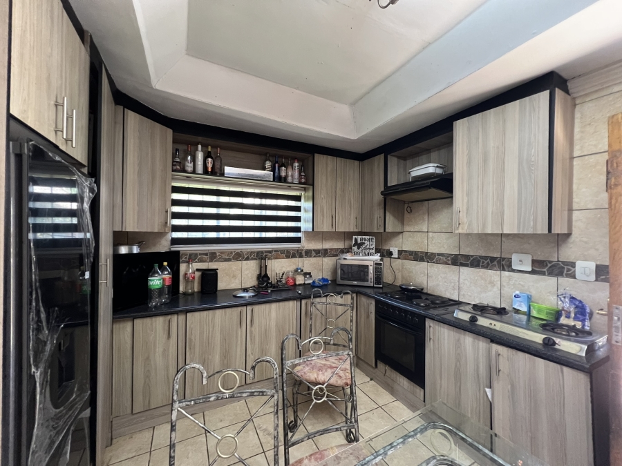 3 Bedroom Property for Sale in Mid Ennerdale Gauteng