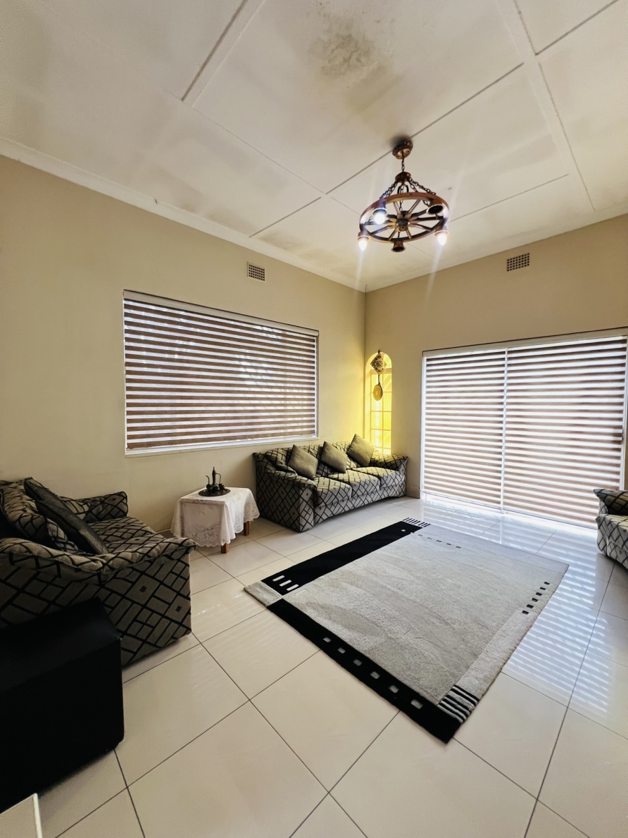 3 Bedroom Property for Sale in Crosby Gauteng