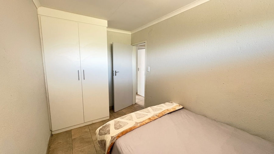 2 Bedroom Property for Sale in Annlin Gauteng