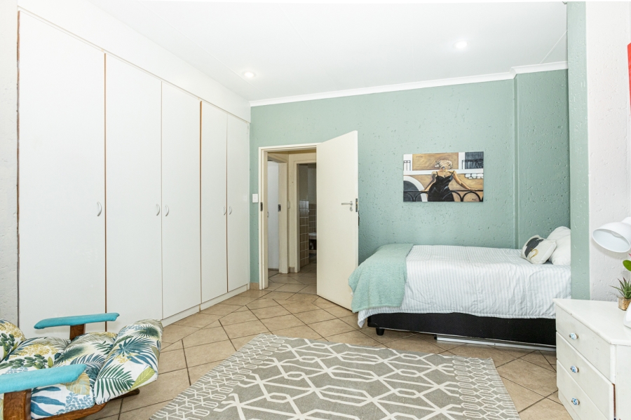 To Let 4 Bedroom Property for Rent in Silver Lakes Golf Estate Gauteng