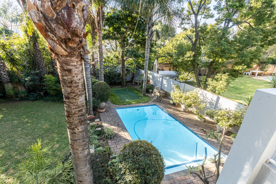 To Let 4 Bedroom Property for Rent in Silver Lakes Golf Estate Gauteng