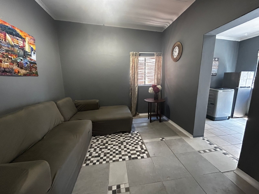 1 Bedroom Property for Sale in Waverley Gauteng