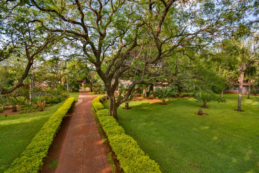 11 Bedroom Property for Sale in Montana Gauteng