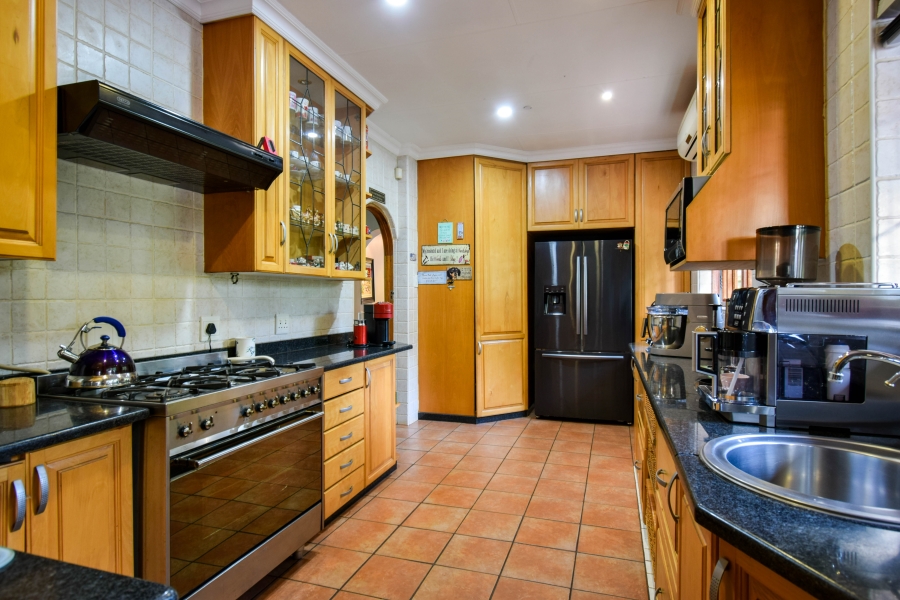 11 Bedroom Property for Sale in Montana Gauteng