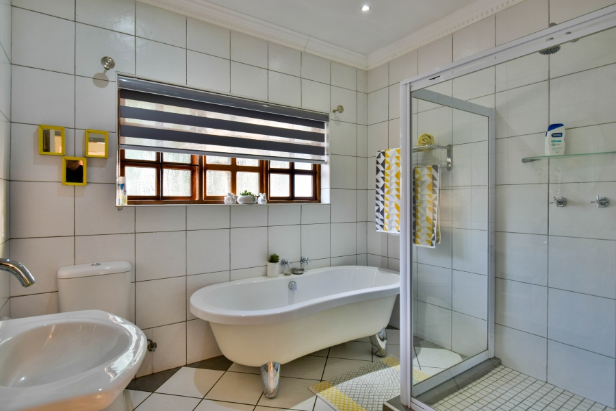 11 Bedroom Property for Sale in Montana Gauteng