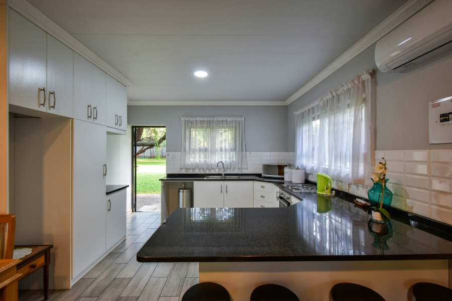 11 Bedroom Property for Sale in Montana Gauteng