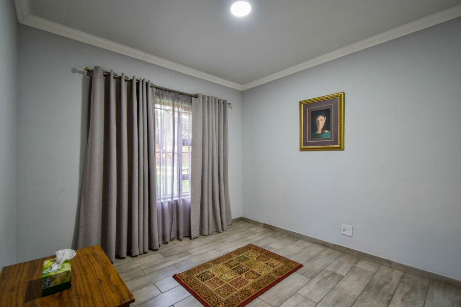 11 Bedroom Property for Sale in Montana Gauteng