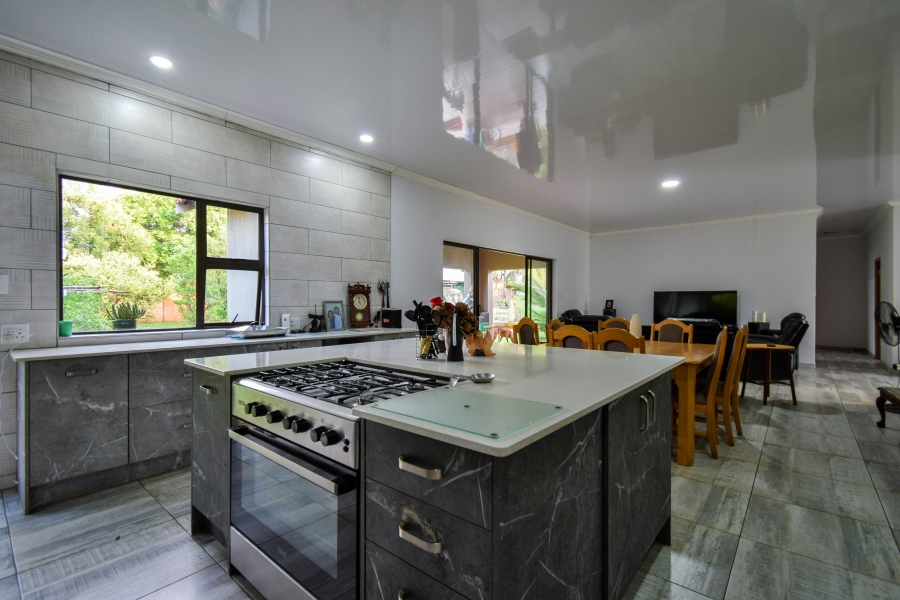 11 Bedroom Property for Sale in Montana Gauteng