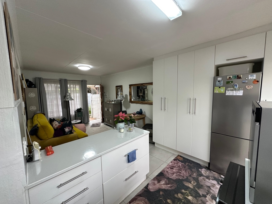 1 Bedroom Property for Sale in Villieria Gauteng