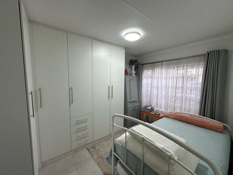 1 Bedroom Property for Sale in Villieria Gauteng