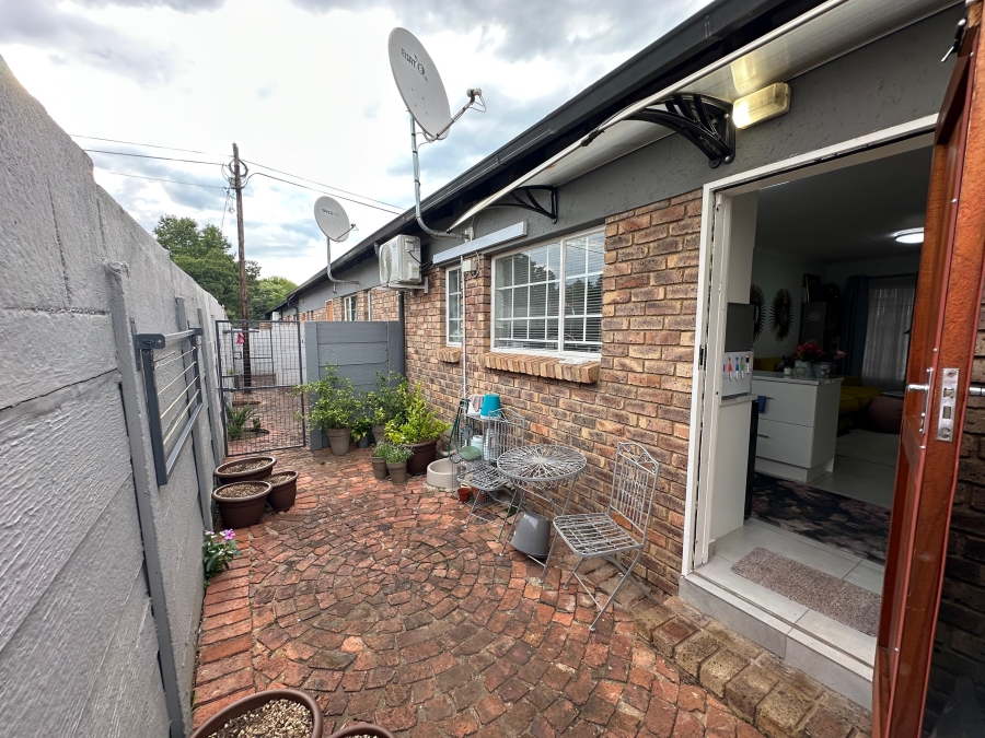 1 Bedroom Property for Sale in Villieria Gauteng