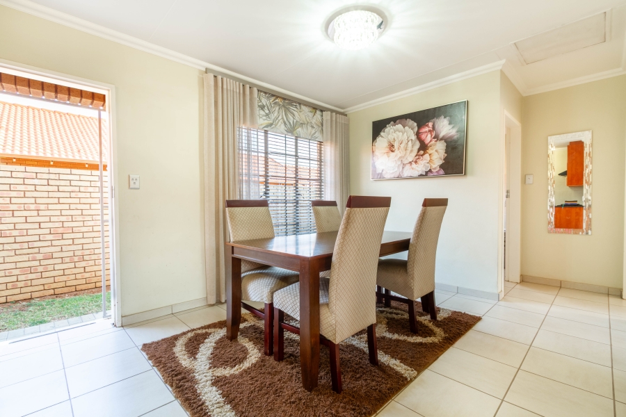 2 Bedroom Property for Sale in Equestria Gauteng