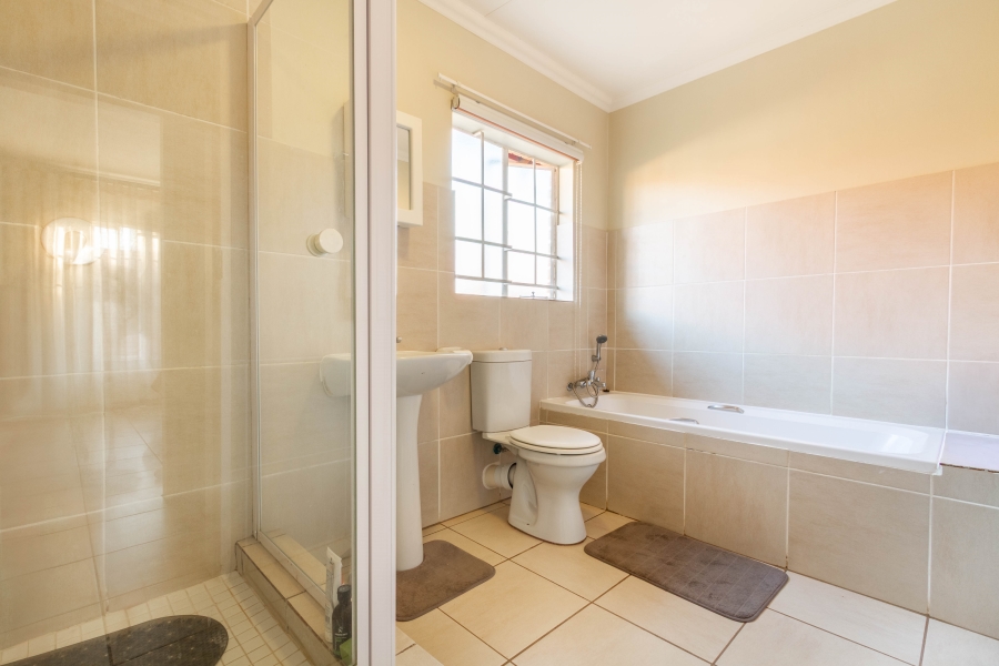 2 Bedroom Property for Sale in Equestria Gauteng