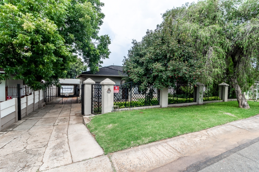 3 Bedroom Property for Sale in Rietfontein Gauteng