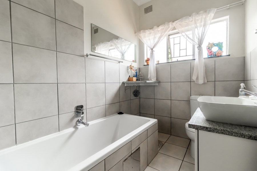 3 Bedroom Property for Sale in Rietfontein Gauteng