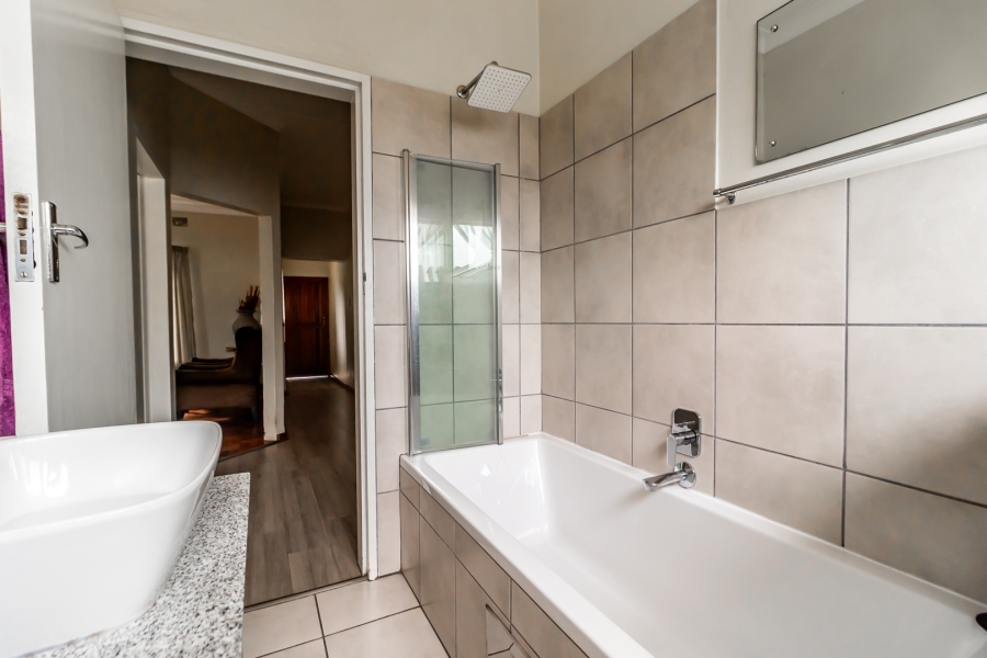 3 Bedroom Property for Sale in Rietfontein Gauteng