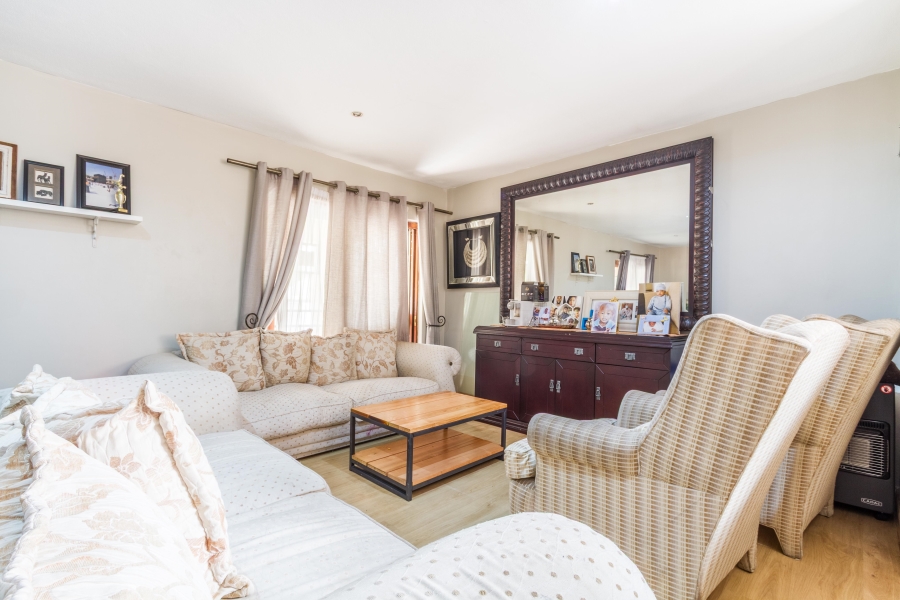 4 Bedroom Property for Sale in Equestria Gauteng