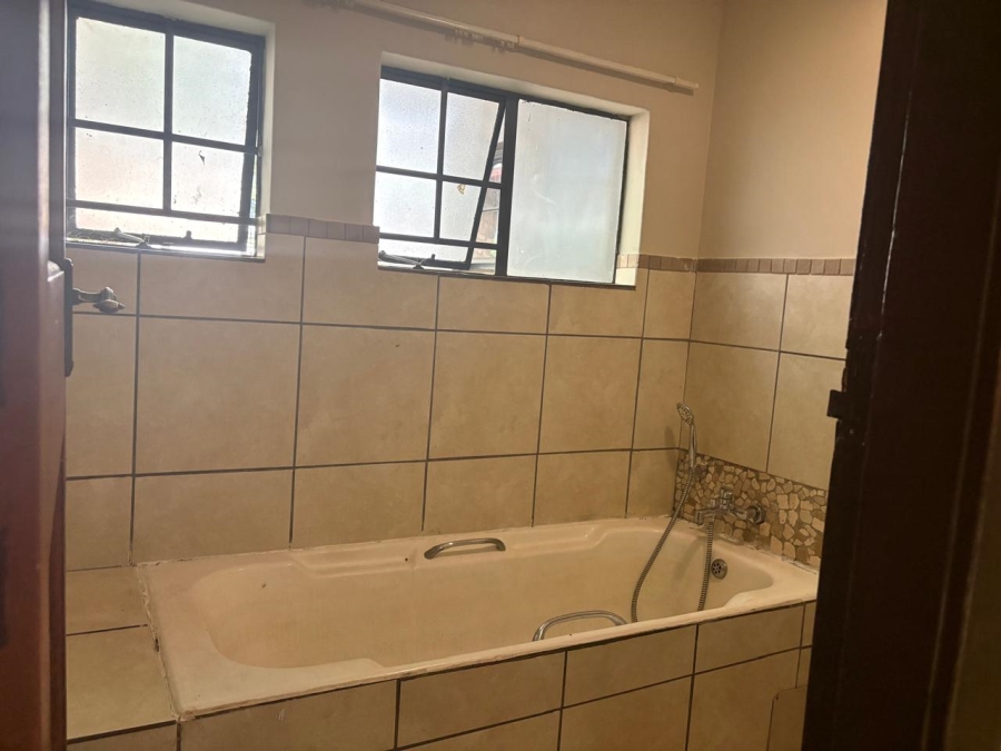 To Let 2 Bedroom Property for Rent in Rietfontein Gauteng