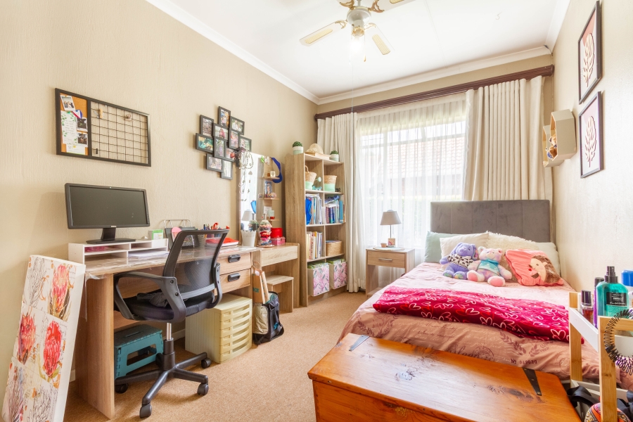 3 Bedroom Property for Sale in Garsfontein Gauteng