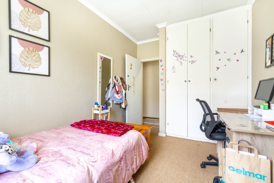 3 Bedroom Property for Sale in Garsfontein Gauteng