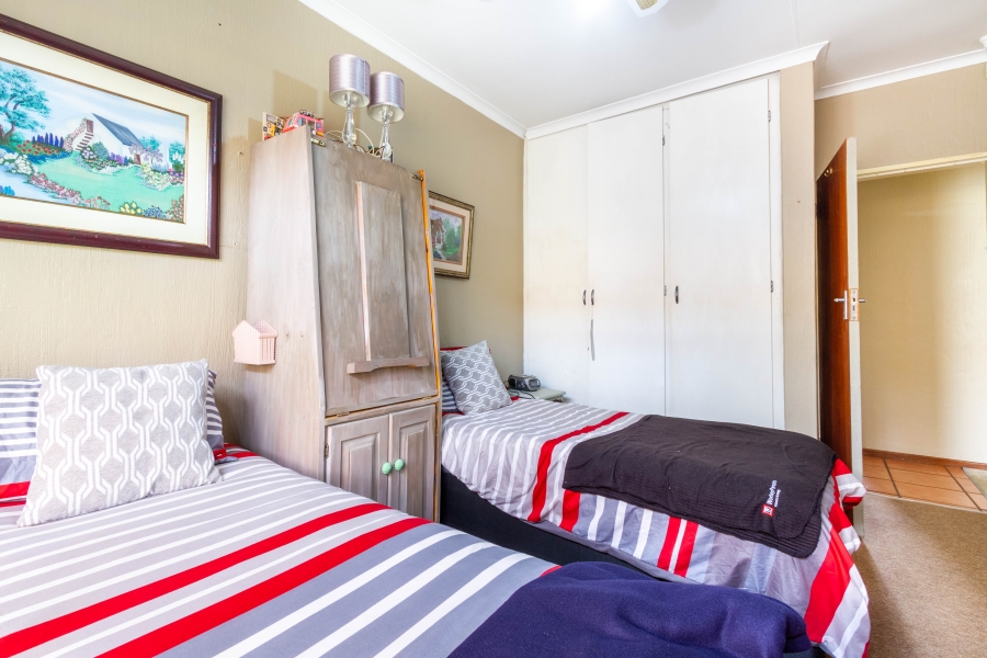 3 Bedroom Property for Sale in Garsfontein Gauteng