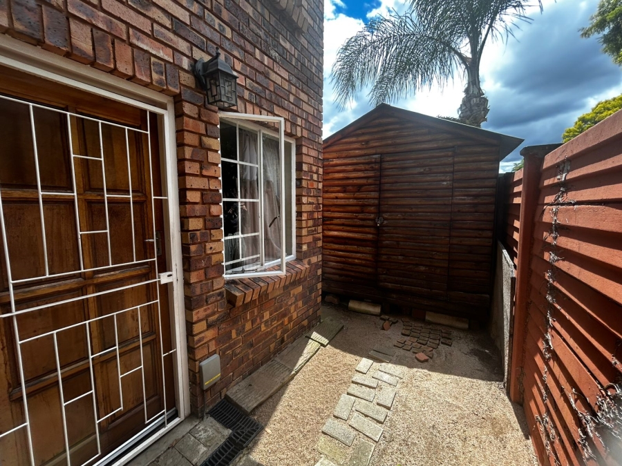 2 Bedroom Property for Sale in Kilner Park Gauteng