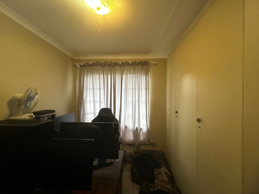 2 Bedroom Property for Sale in Kilner Park Gauteng