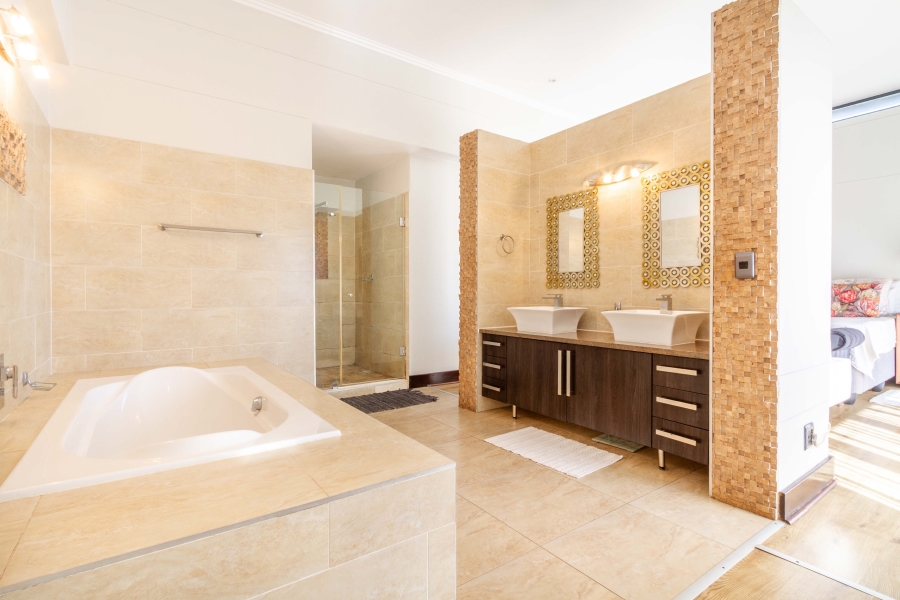 4 Bedroom Property for Sale in The Ridge Gauteng