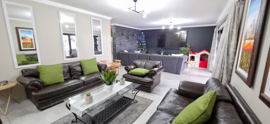 4 Bedroom Property for Sale in Montana Park Gauteng