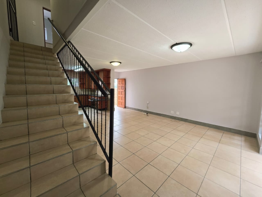 2 Bedroom Property for Sale in Bergtuin Gauteng