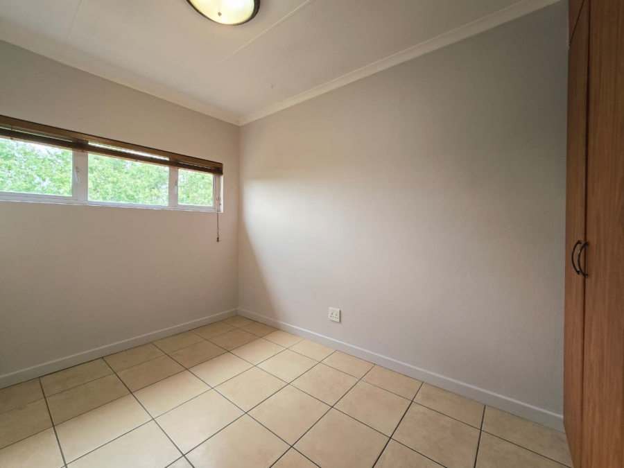 2 Bedroom Property for Sale in Bergtuin Gauteng