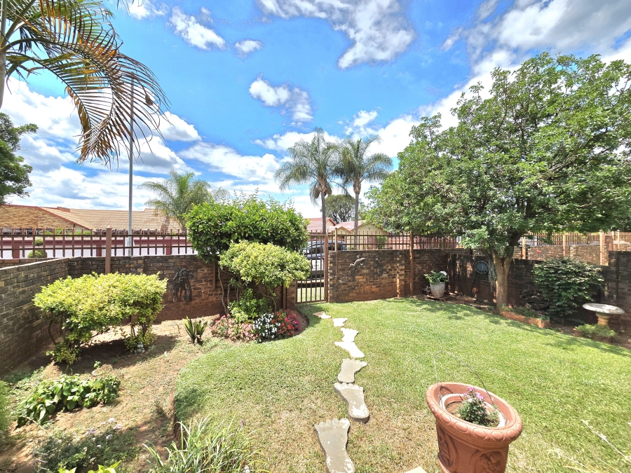 3 Bedroom Property for Sale in The Orchards Gauteng