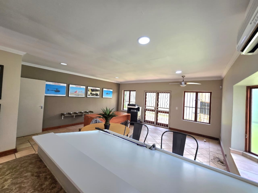 7 Bedroom Property for Sale in Waverley Gauteng
