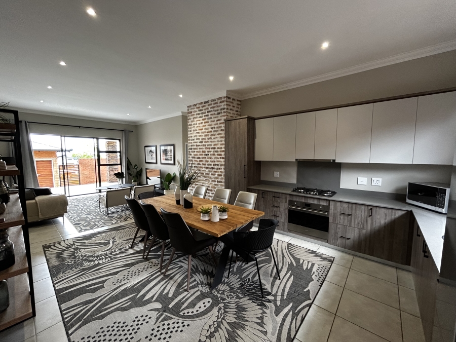 3 Bedroom Property for Sale in Six Fountains Estate Gauteng