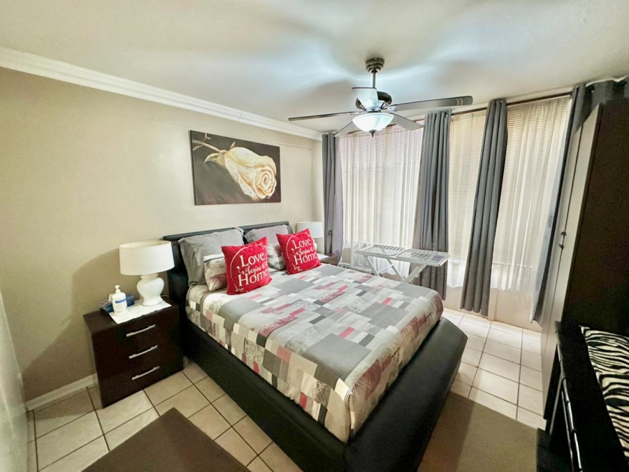 2 Bedroom Property for Sale in Wonderboom South Gauteng