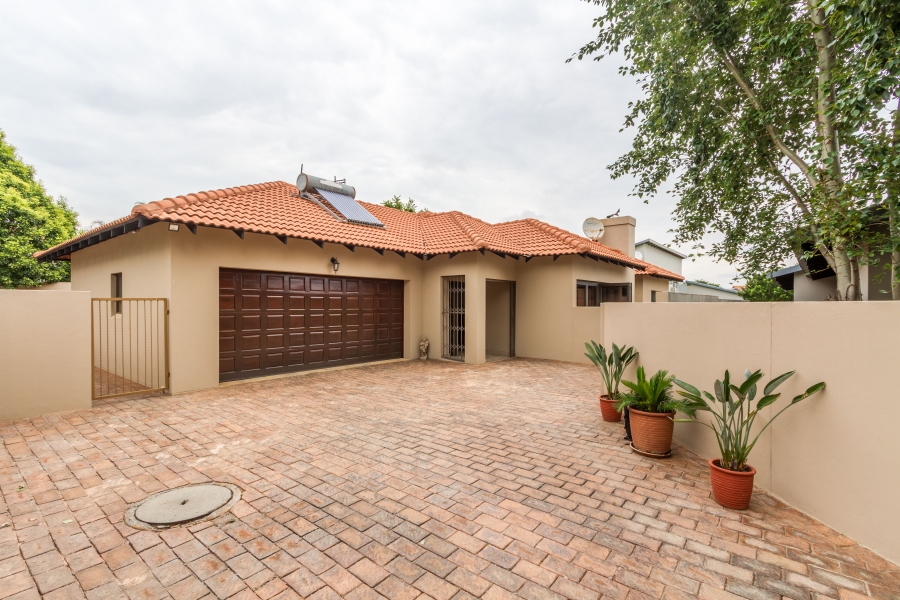 3 Bedroom Property for Sale in The Meadows Gauteng