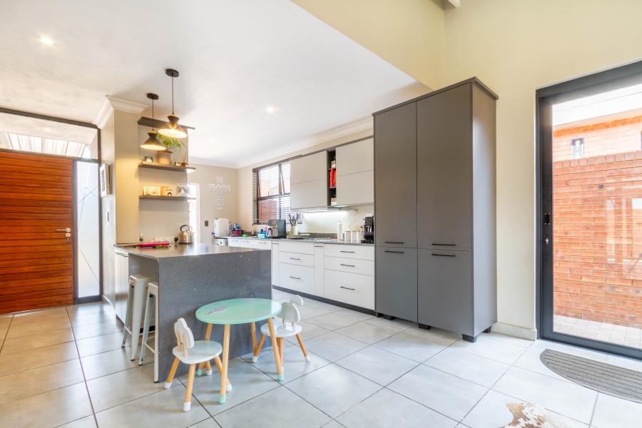 3 Bedroom Property for Sale in Six Fountains Residential Estate Gauteng