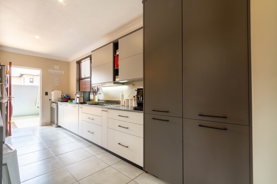 3 Bedroom Property for Sale in Six Fountains Residential Estate Gauteng