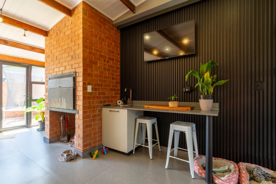 3 Bedroom Property for Sale in Six Fountains Residential Estate Gauteng