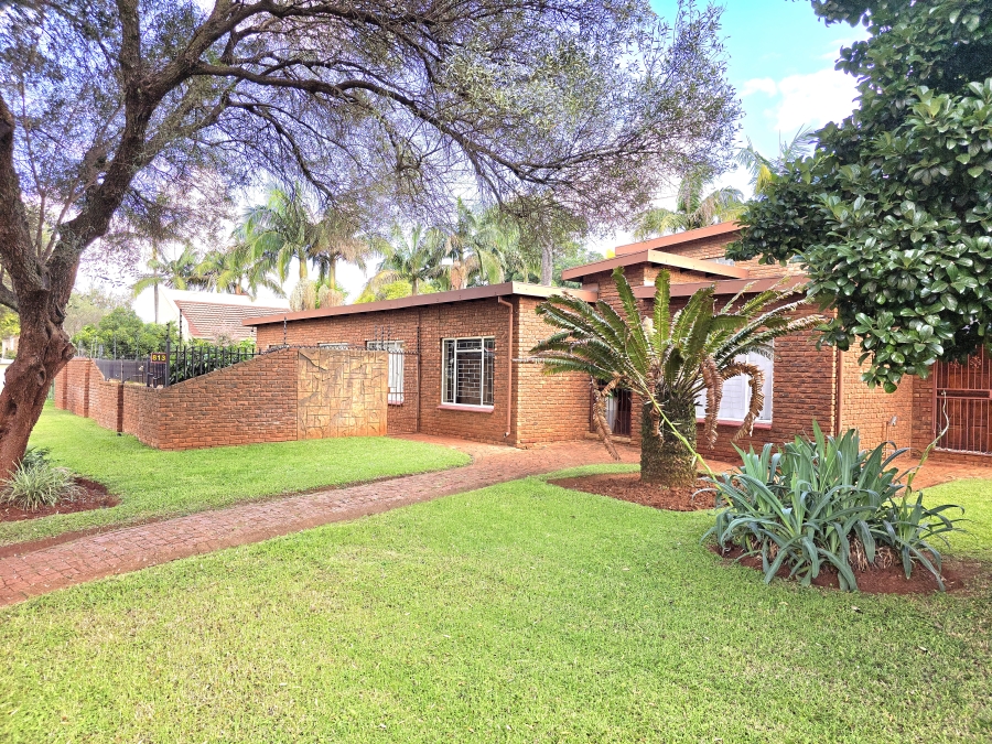 3 Bedroom Property for Sale in Dorandia Gauteng
