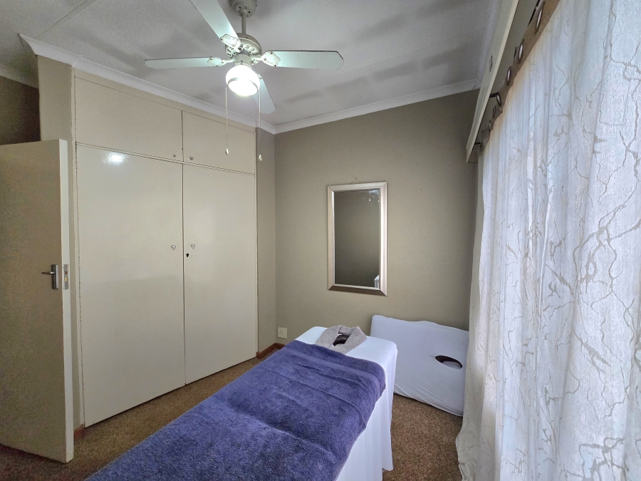 3 Bedroom Property for Sale in Dorandia Gauteng