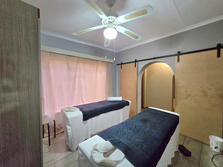 3 Bedroom Property for Sale in Dorandia Gauteng