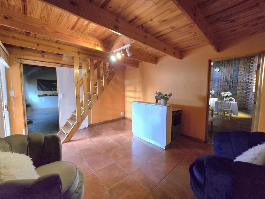 3 Bedroom Property for Sale in Dorandia Gauteng