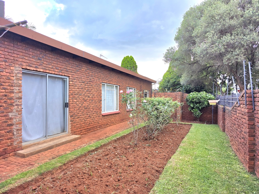 3 Bedroom Property for Sale in Dorandia Gauteng