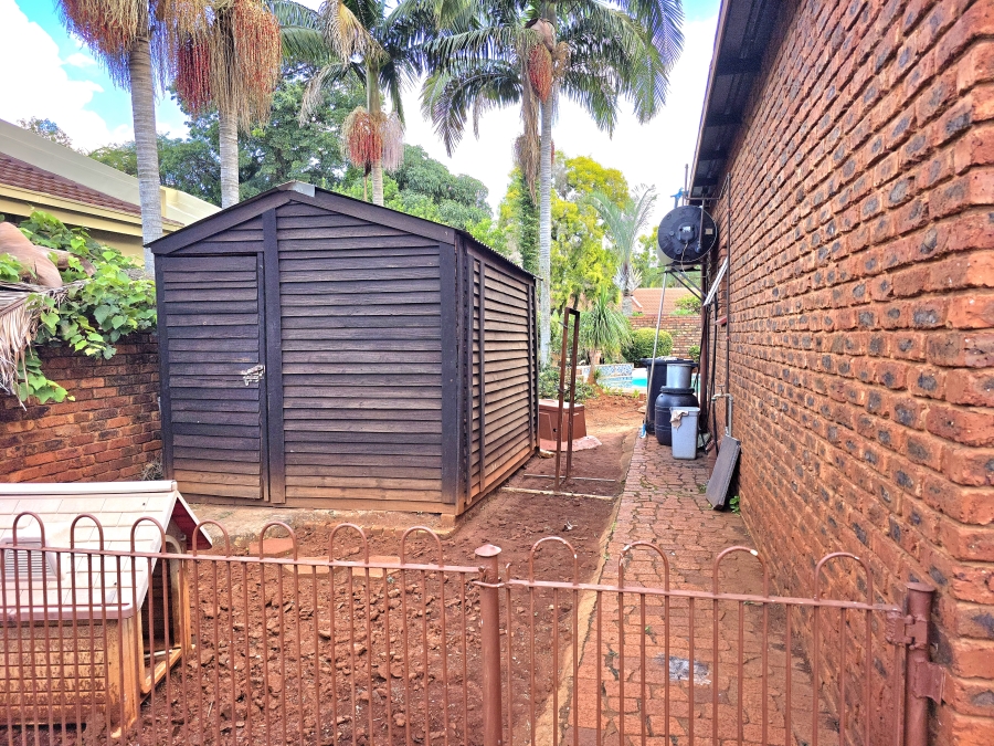 3 Bedroom Property for Sale in Dorandia Gauteng