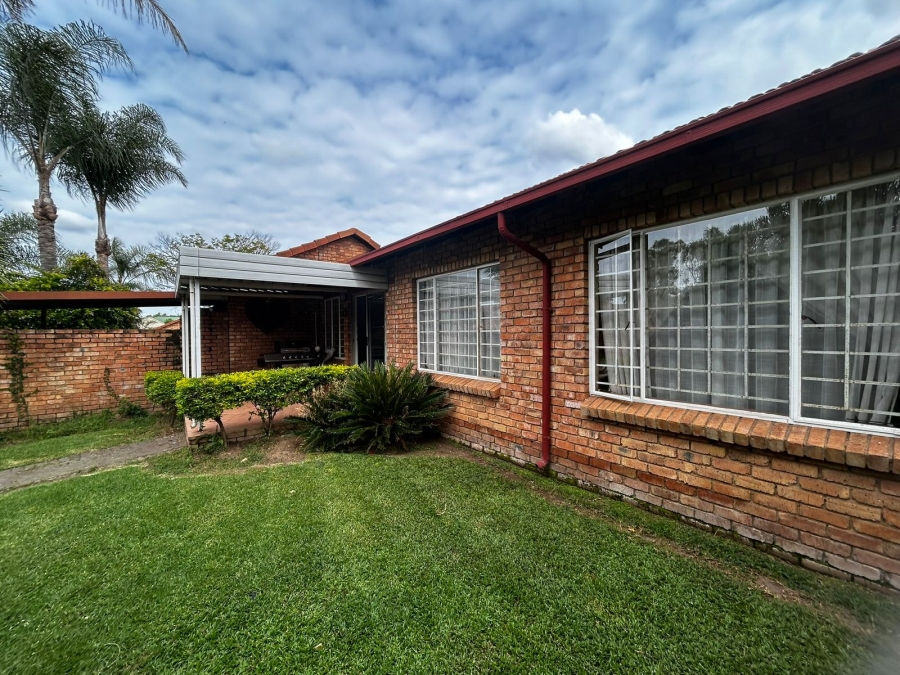 To Let 3 Bedroom Property for Rent in Equestria Gauteng